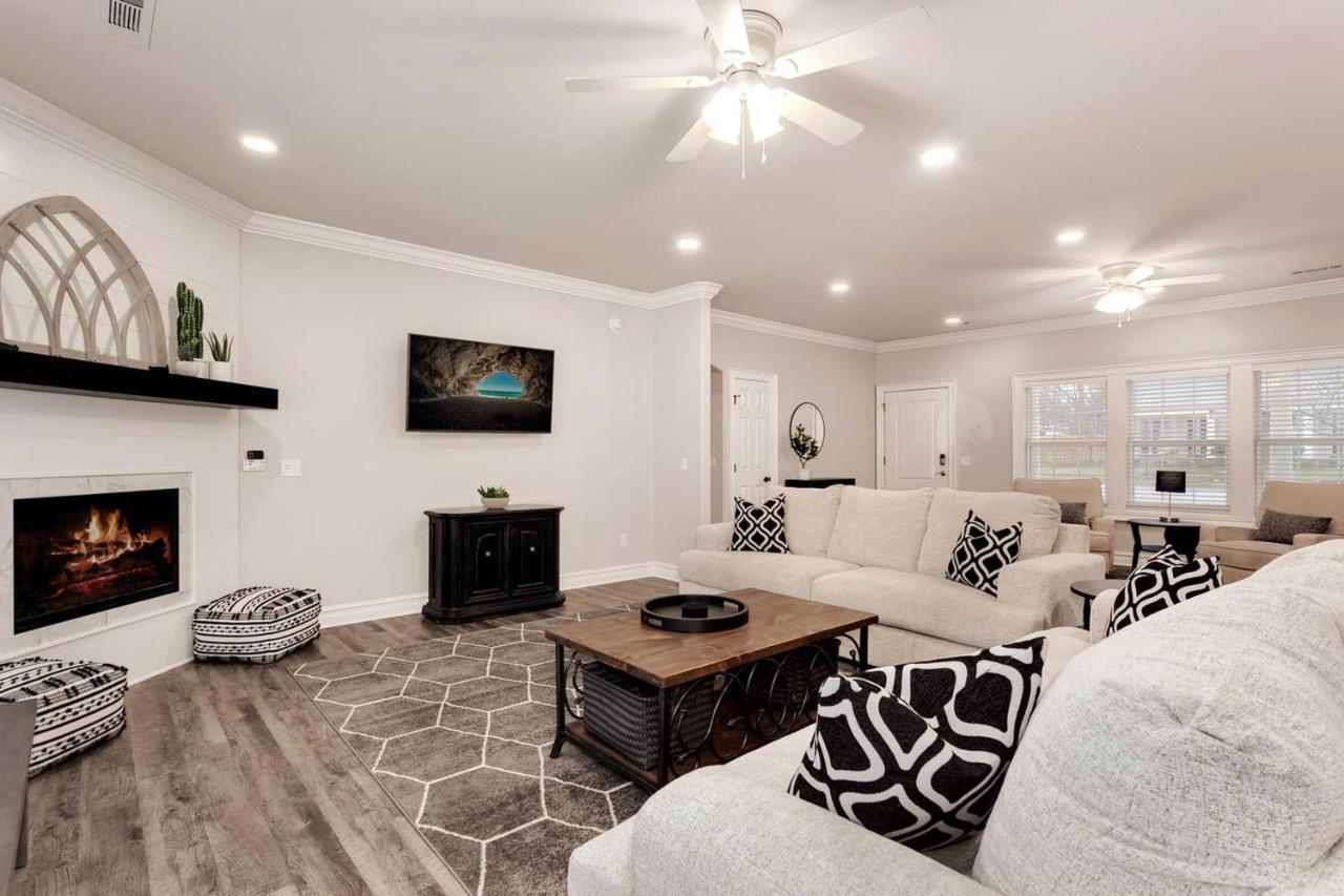 Modern Farmhouse - 2 Minute Bike To Slaughter Pen Trailhead - Dtwn Bentonville Esterno foto